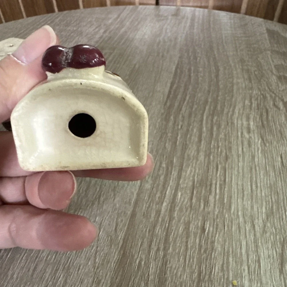 VINTAGE Cherry 🍒 Cherries SALT & PEPPER SHAKERS
